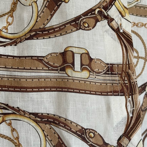 Linen blouse - Picture 8 of 10